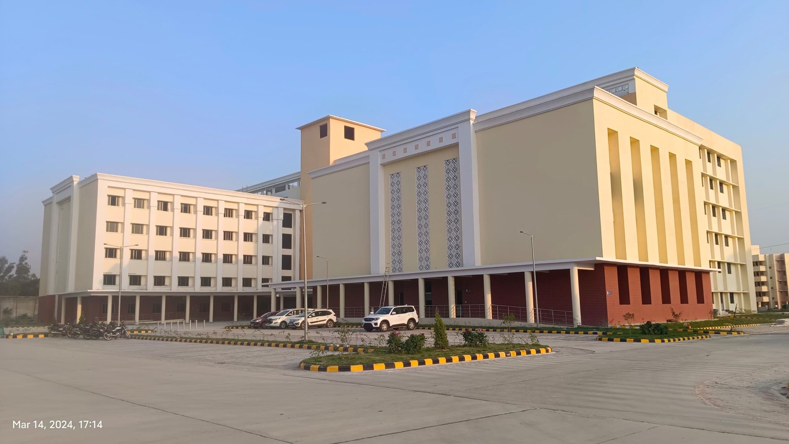 Autonomous State Medical College and Hospital Gonda
