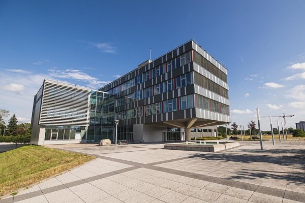 CHARLES UNIVERSITY – Faculty of Medicine in Hradec Králové